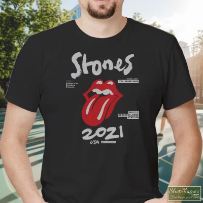 Men's The Rolling Stones No Filter Tour 2021 North America T Shirt In Black, Front View On Light Wood Background