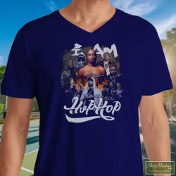 I Am Hip Hop Legends Rappers Signatures Shirt Tupac Shakur Nipsey Hussle Ice Cube Notorious Big Jay-z Eminem Snoop Dogg 6 Men's I Am Hip Hop Legends Rappers Signatures Tupac Shakur Nipsey Hussle Ice Cube Notorious Big Jay - Z Eminem Snoop Dogg V Neck In Navy, Front View On Light Wood Background